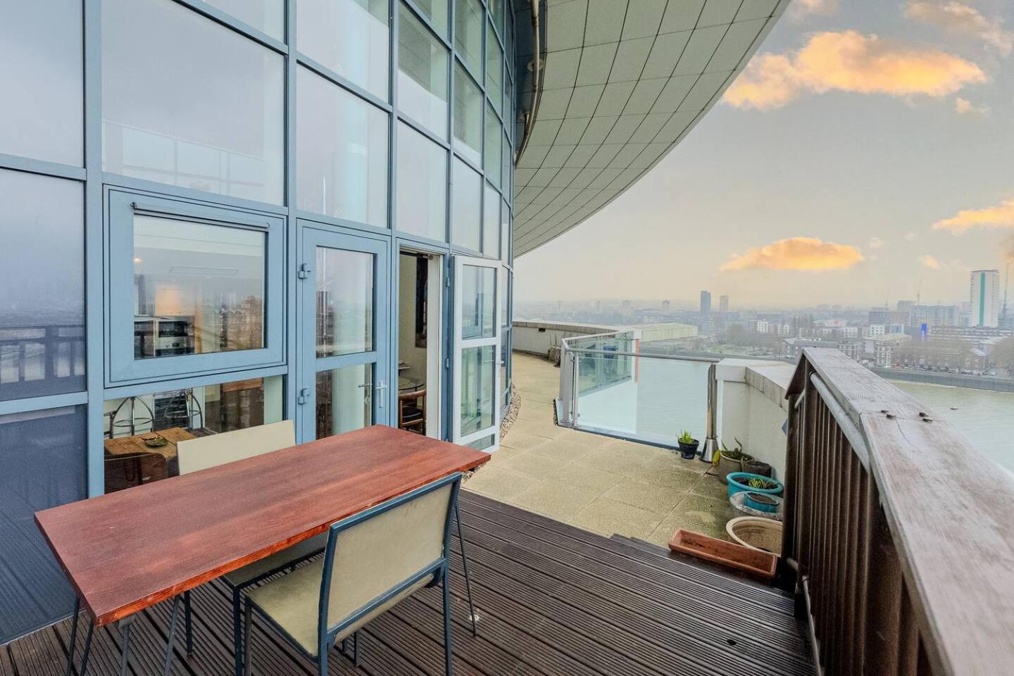 London Canary Wharf Riverside Penthouse Apartment Buitenkant foto