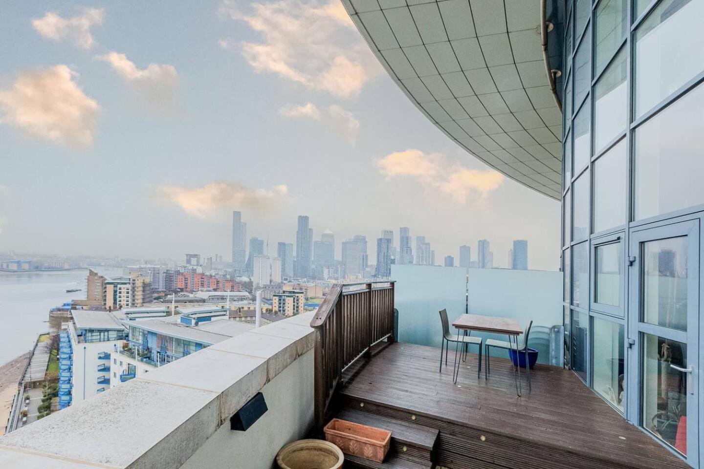 London Canary Wharf Riverside Penthouse Apartment Buitenkant foto